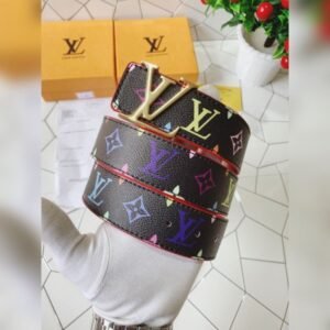 Louis Vuitton Premium Quality Belt With Orginal Box and Accessories 